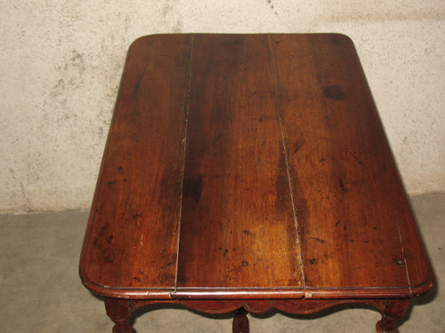 Lady's desk writing table in walnut with 1 drawer in belt Louis XIV period early 18th flag