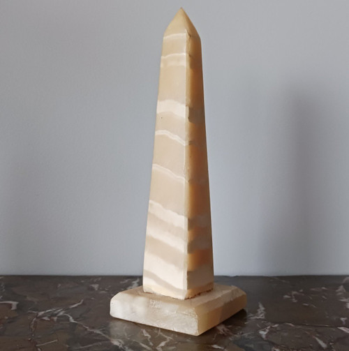 Italian work - neoclassical obelisk - banded alabaster - Grand Tour style