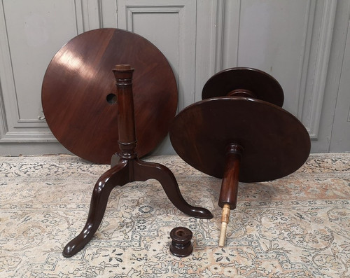 Mute Servant in Solid Mahogany. Late 18th Century Period