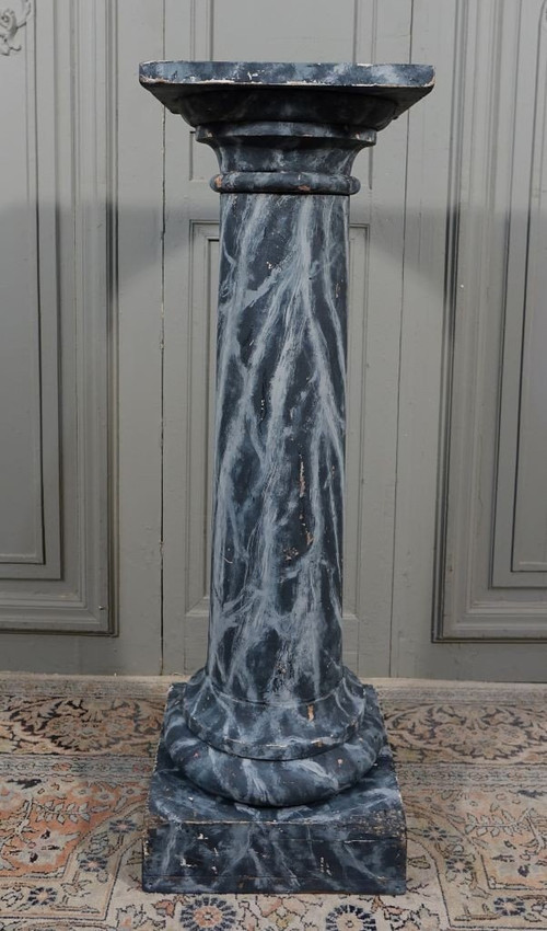 Faux marble painted column. Late 18th century