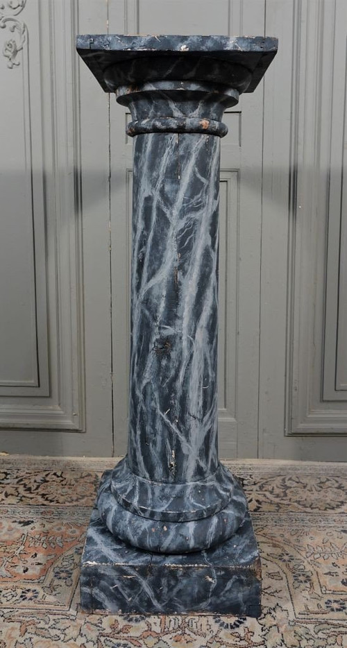 Faux marble painted column. Late 18th century