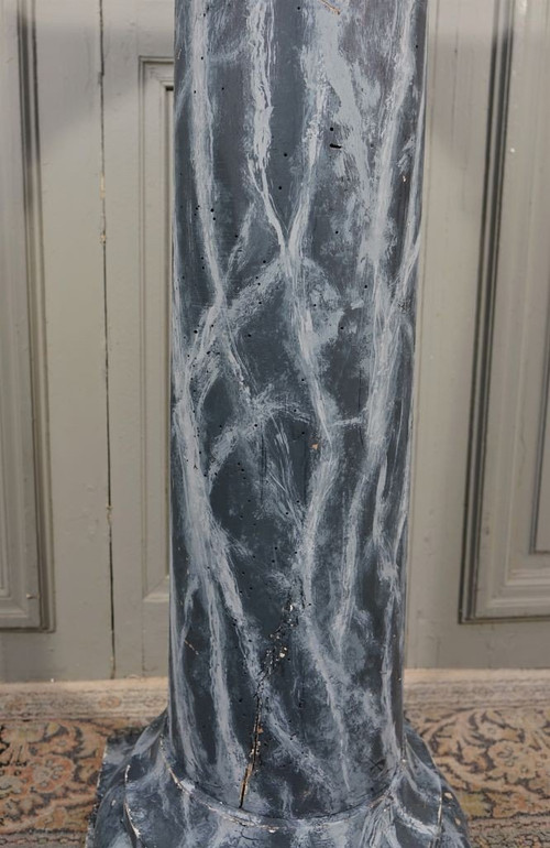 Faux marble painted column. Late 18th century