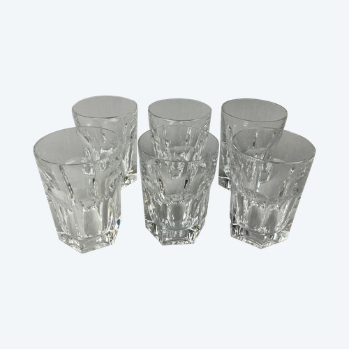 Huit verres Gobelets modèle Harcourt  Baccarat 