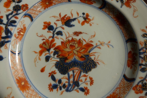 Set of three Imari decorated plates