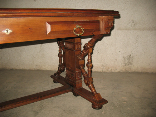 Flat desk in solid blond walnut 19th century Haute Epoque style