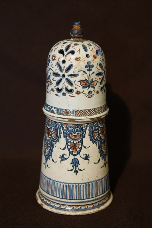 Rouen Guillibaud earthenware shaker