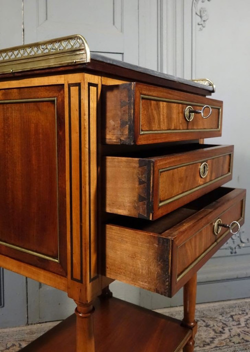 Louis XVI / Directoire period chiffonniere table