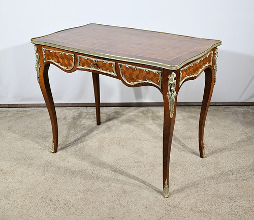 Rosewood and Marquetry Table, Louis XV style - Early XXth century