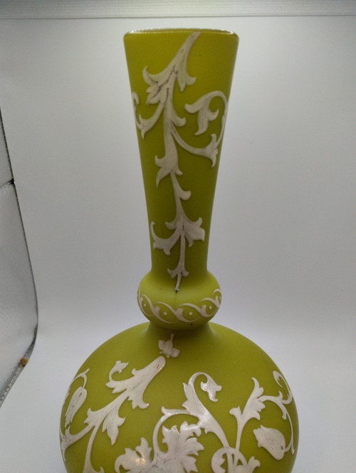 Opaline Vase - Doubled and enamelled - Manufacture Harrach- Bohème - Circa 1870