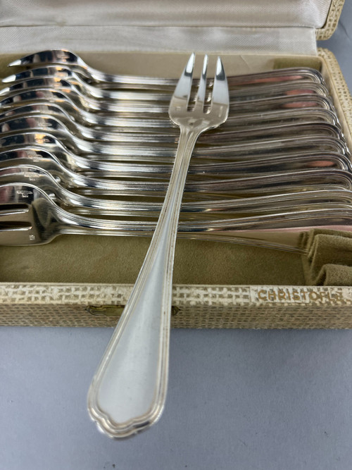 Twelve Christofle spatour oyster forks