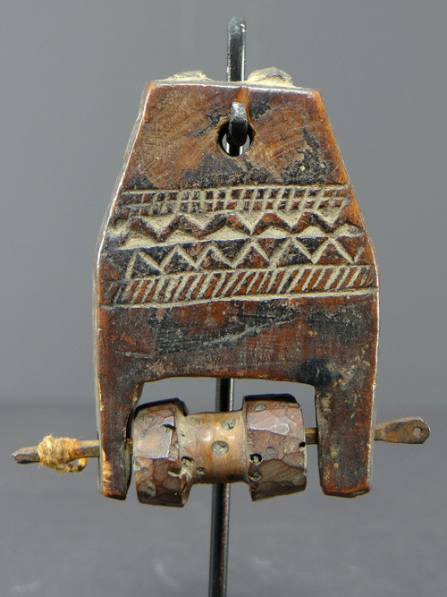 Ivory Coast, Gouro People, Early 20th Century, Weaving Loom Pulley Stirrup.