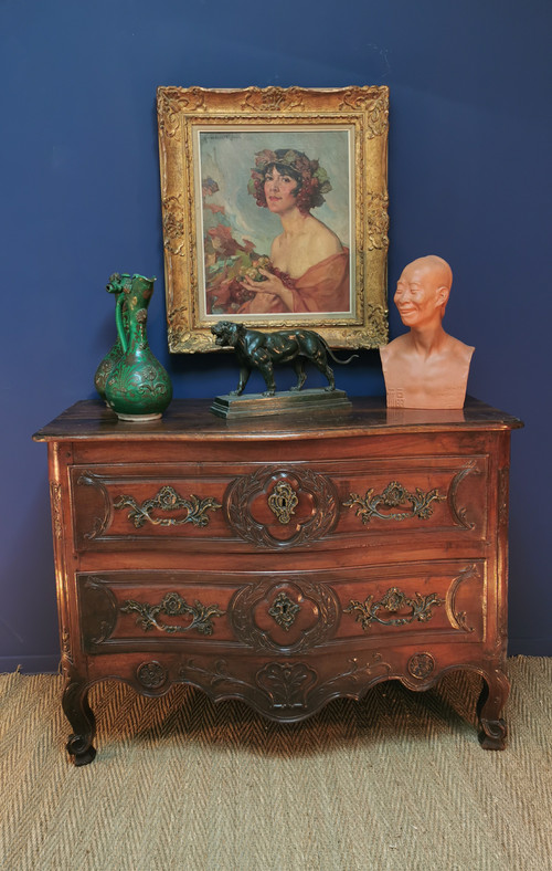 Louis XV Curved And Carved Walnut Chest Of Drawers