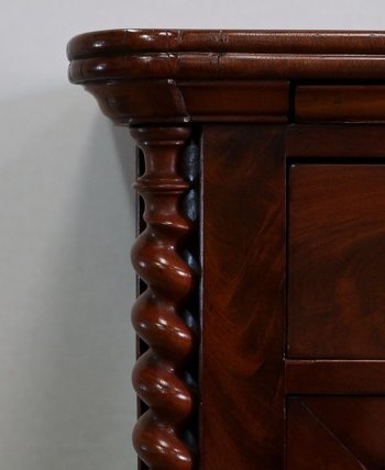  Mahagoni-Sideboard, Restaurierungszeit – Anfang des 19. Jahrhunderts