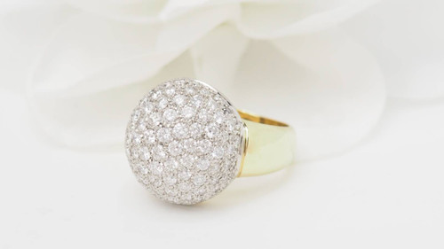 Bague boule en or jaune et diamants