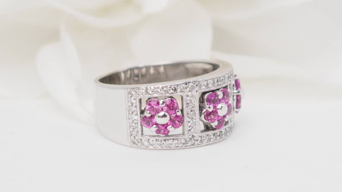 Band ring in white gold, pink topaz and diamonds