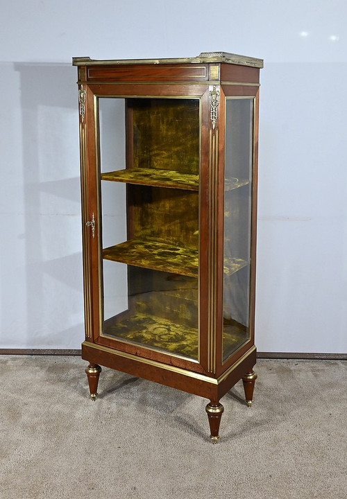 Petite Vitrine en Acajou, style Louis XVI – Milieu XXe