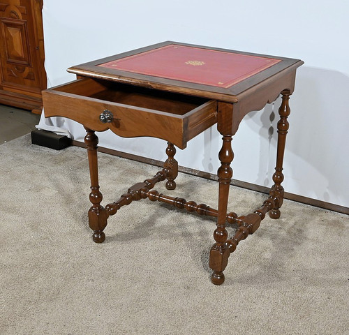 Small Table in Solid Walnut, Louis XIII / Louis XIV style – Early 19th century