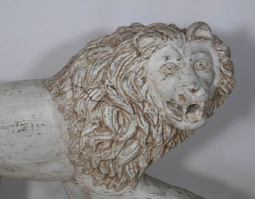 Large Pair Of Lions In Patinated Wood Italy Late 19th Century