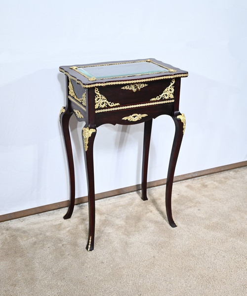 Middle Display Table in Stained Mahogany, Louis XV style, Napoleon III period – Mid-19th century