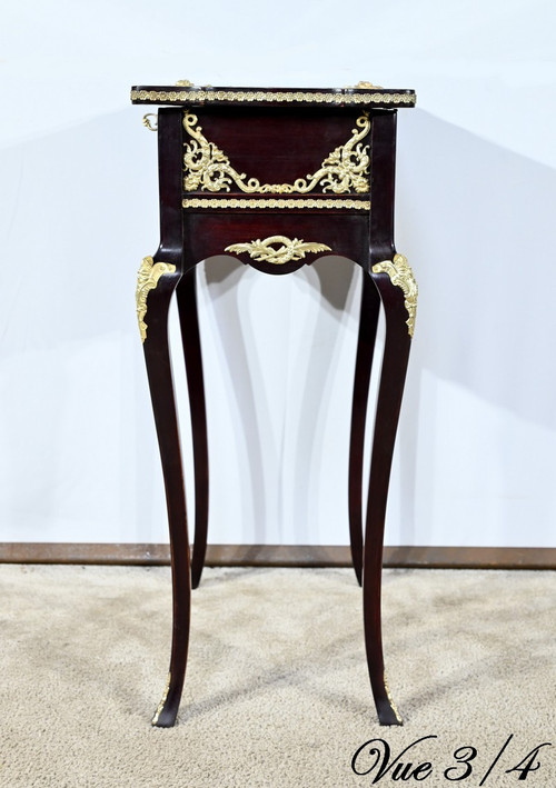 Middle Display Table in Stained Mahogany, Louis XV style, Napoleon III period – Mid-19th century