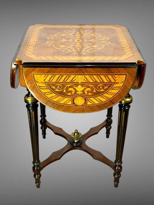 19th CENTURY SQUARE LIVING ROOM TABLE WITH LOUIS XVI STYLE MARQUETRY