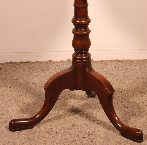 English Tripod Table Circa 1800 In Mahogany