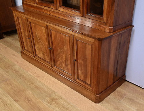 Solid walnut two-part bookcase - Late 19th century