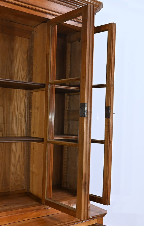 Solid walnut two-part bookcase - Late 19th century