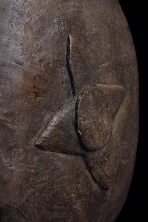 Wooden dish, Papua New Guinea, oceanic art, tribal art, primitive art