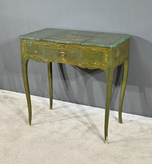 Small Dressing Table in Painted Oak, Louis XV style - Late 18th century