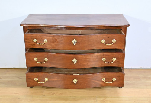 Nantaise de Port chest of drawers in Cuban mahogany - 2nd Part 18th century