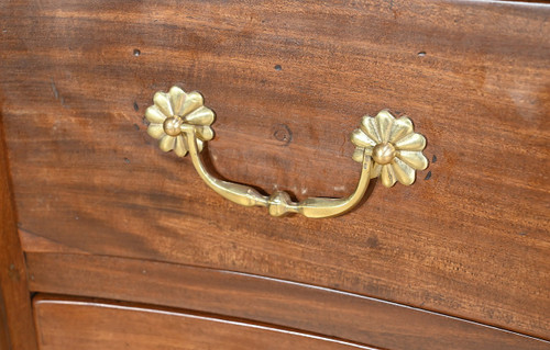 Nantaise de Port chest of drawers in Cuban mahogany - 2nd Part 18th century