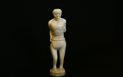  Statue of a standing man in ivory  18th - early 19th century 