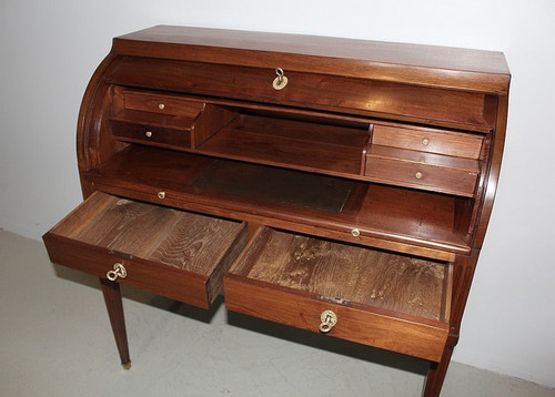 Louis XVI Mahogany Cylinder Desk 18th century