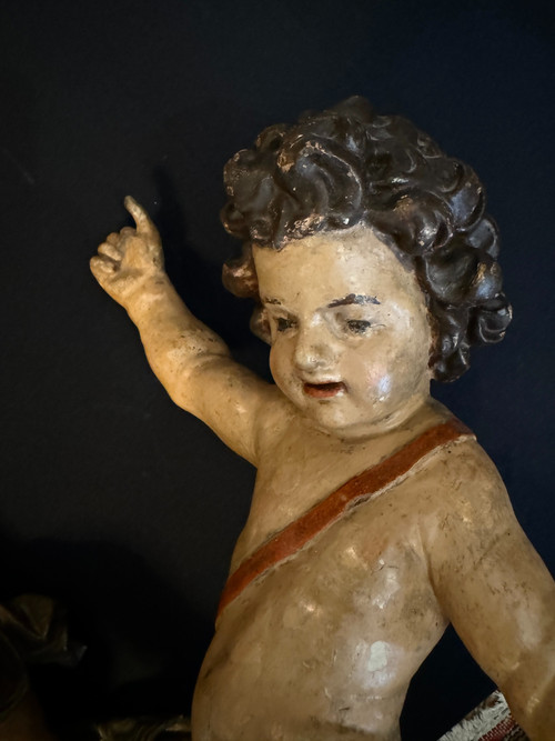 Paire de putti en bois sculpté et peint du XVIIIème (Anges, cupidons)