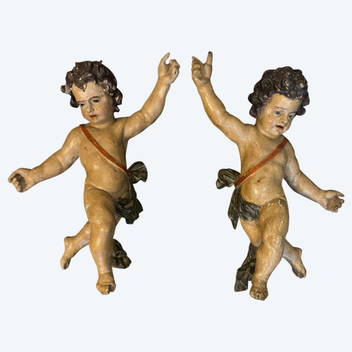 Paire de putti en bois sculpté et peint du XVIIIème (Anges, cupidons)