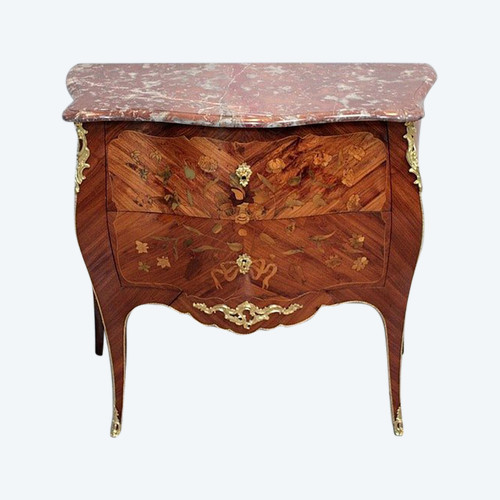 Louis XV chest of drawers in 18th century marquetry