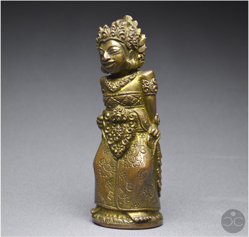 Indonesia, Bali, 16th - 17th century, Anthropomorphic kriss handle in copper alloy