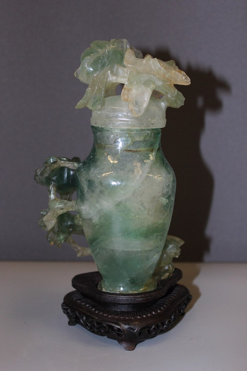 Vaso Coperto Di Fluorite Con Decorazioni Floreali, Asia