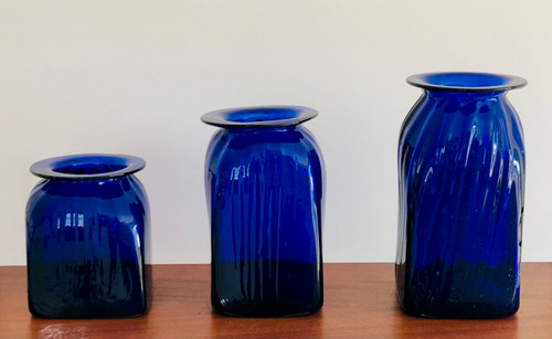 3 apothecary jars in cobalt blue blown glass and aluminum lids, Italy