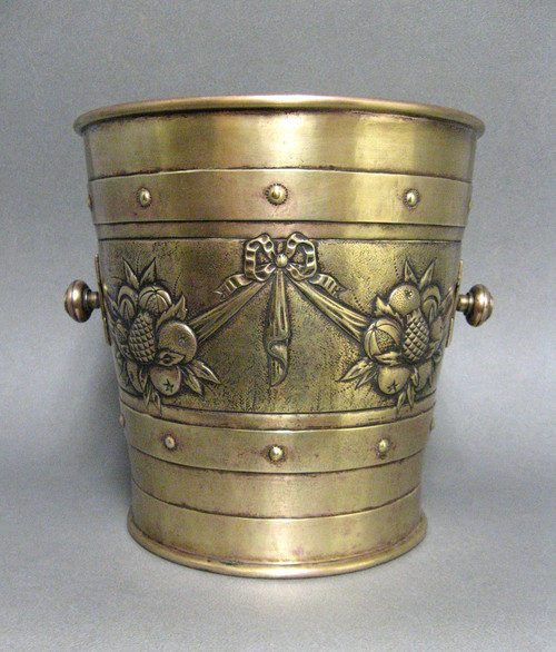 Champagne Bucket With The Coat Of Arms Of The City Of Lille From The 19th Century.