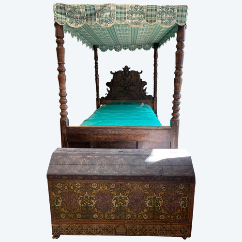 18th century canopy bed