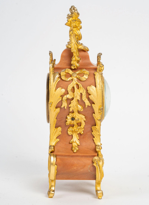 A miniature fireplace surround from the end of the 19th century