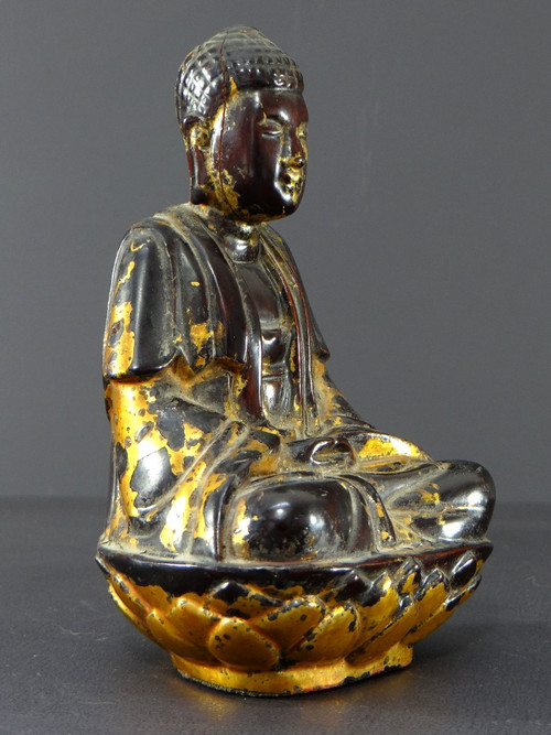 Vietnam, erste Hälfte des 19. Jahrhunderts, Nguyen-Dynastie, Buddha aus lackiertem Holz.