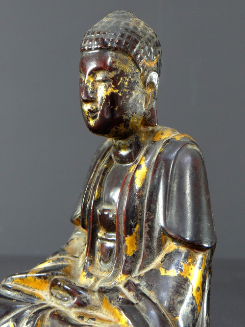 Vietnam, erste Hälfte des 19. Jahrhunderts, Nguyen-Dynastie, Buddha aus lackiertem Holz.