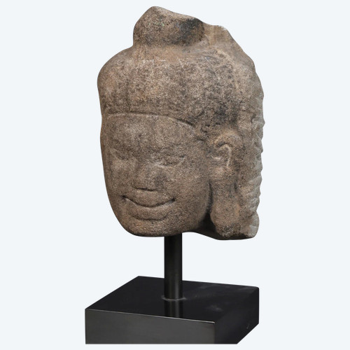 Tête de Bouddha (fragment) – Khmer