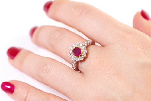 Bridal cluster ruby diamond ring in white gold 18k, wedding ring, pre-owned ring, vintage ruby ring 