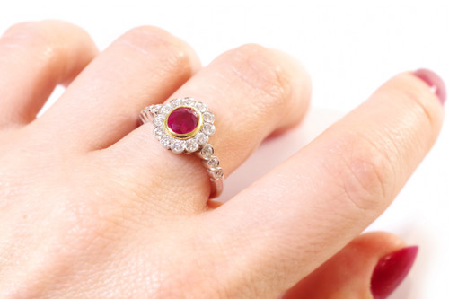 Bridal cluster ruby diamond ring in white gold 18k, wedding ring, pre-owned ring, vintage ruby ring 