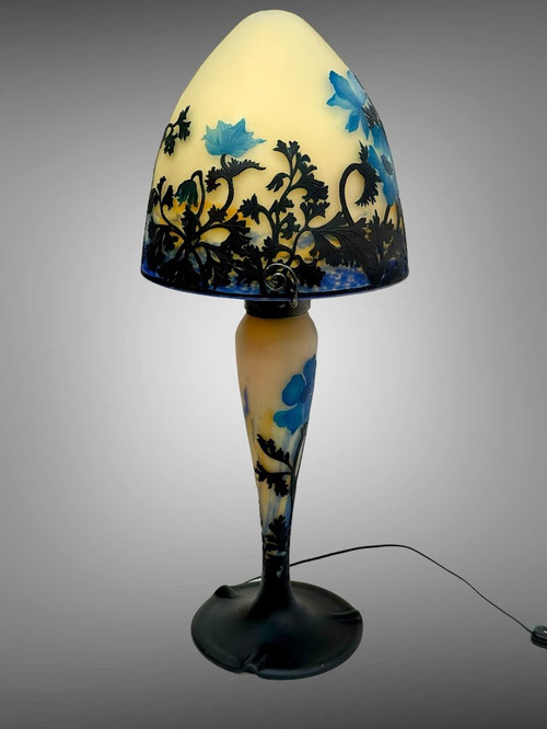 Important Muller Mushroom Lamp "Aux Anémones Bleues