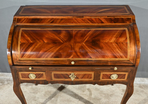 Mahogany and Rosewood Cylinder Desk, Louis XV period - 1st Part 18th century